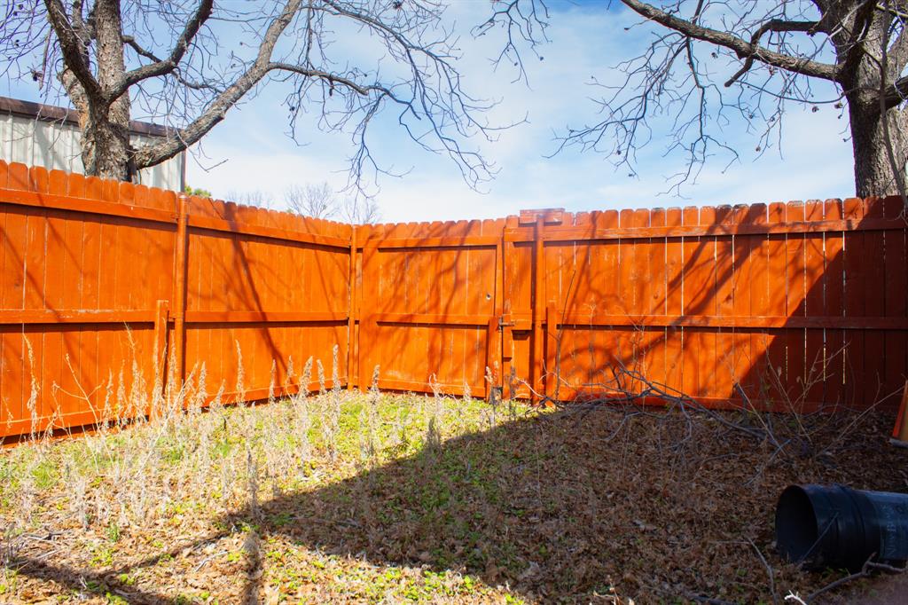140 Baize Road Abilene, TX 79602 - Photo 37 of 37 View of yard