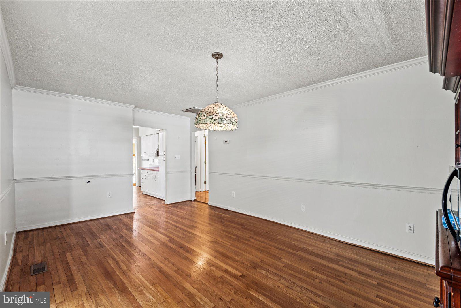 797 Forest Grove Road Colonial Beach, VA 22443 - Photo 12 of 40 Dining Room