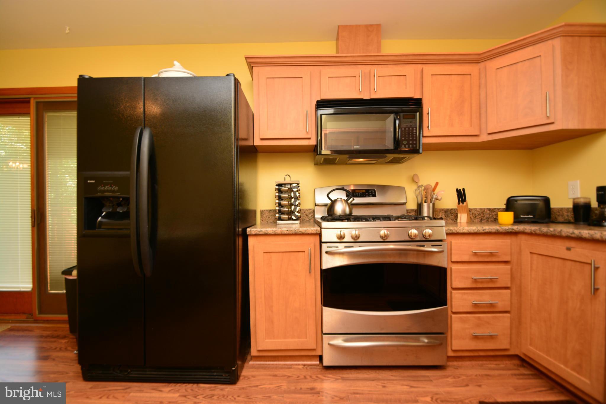 2311 Holyoke Road Baltimore, MD 21237 - Photo 20 of 30 Kitchen