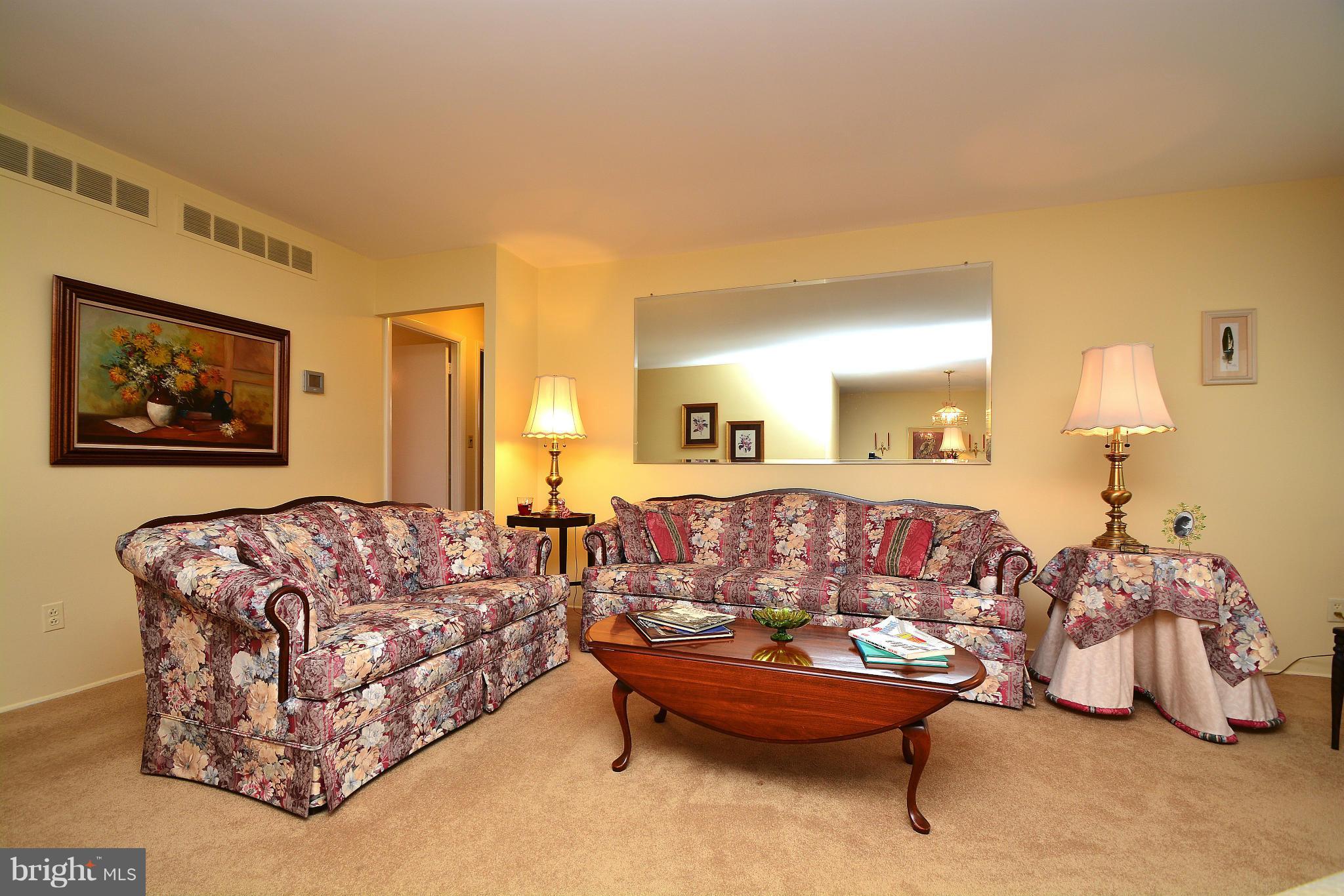 2311 Holyoke Road Baltimore, MD 21237 - Photo 23 of 30 Living Room
