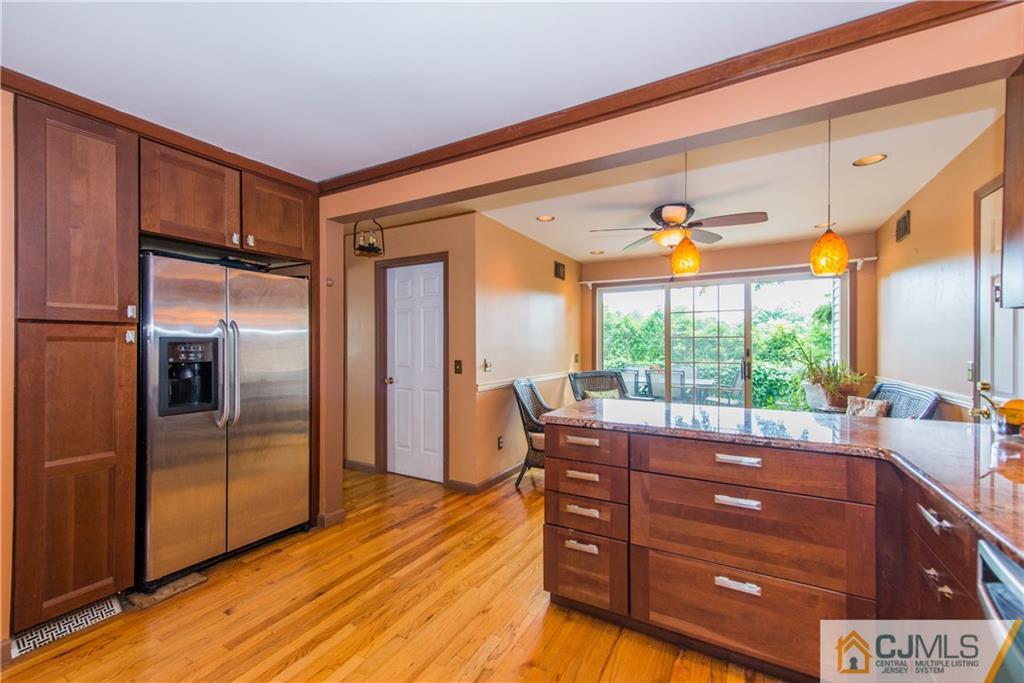 428 Stratford Road Union, NJ 07083 - Photo 12 of 25 Gallery Image 12