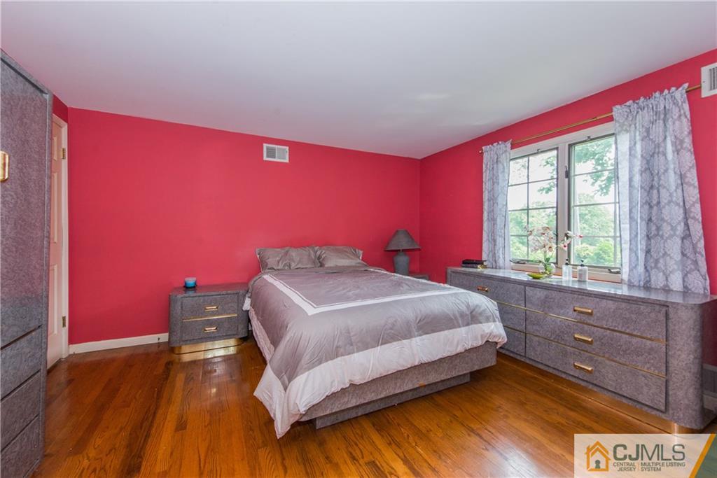 428 Stratford Road Union, NJ 07083 - Photo 21 of 25 Gallery Image 21