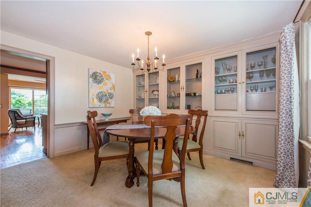 428 Stratford Road Union, NJ 07083 - Photo 7 of 25 Gallery Image 7