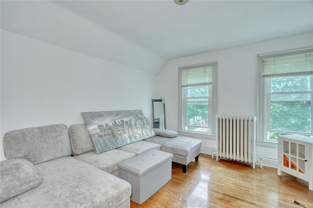20 Boardman Street Rochester, NY 14607 - Photo 15 of 47 Unit 3 living room