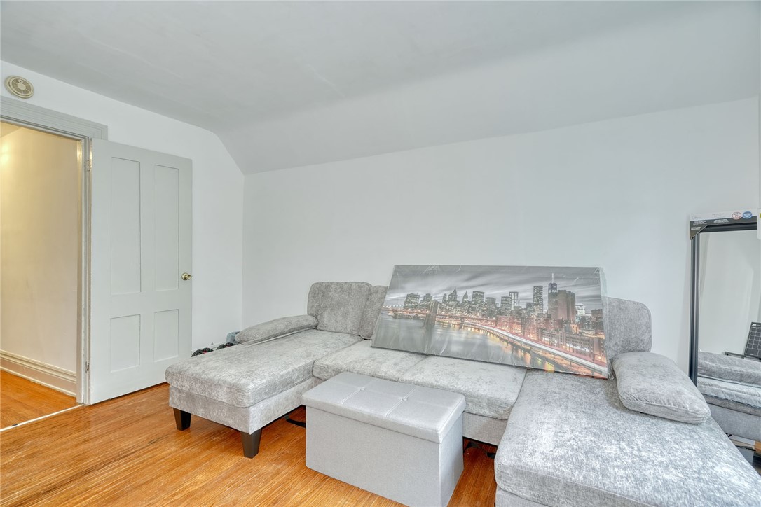 20 Boardman Street Rochester, NY 14607 - Photo 16 of 47 Unit 3 living room