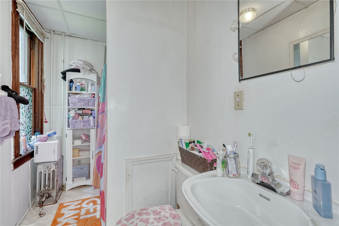 20 Boardman Street Rochester, NY 14607 - Photo 6 of 47 Unit 1 bath room