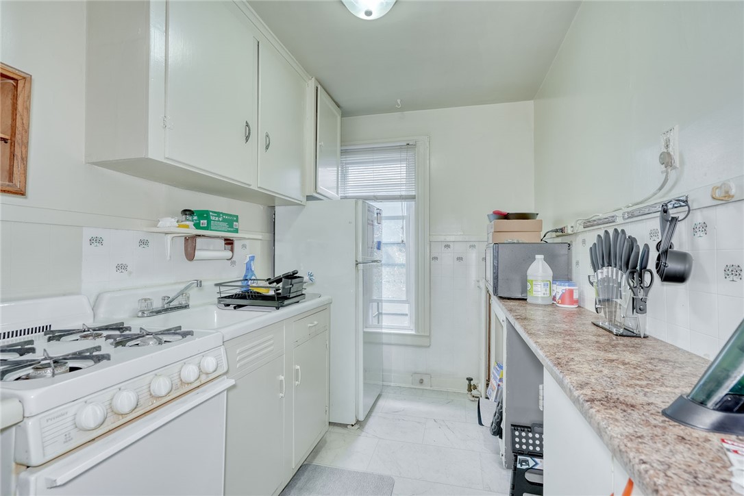 20 Boardman Street Rochester, NY 14607 - Photo 10 of 47 Unit 3 kitchen