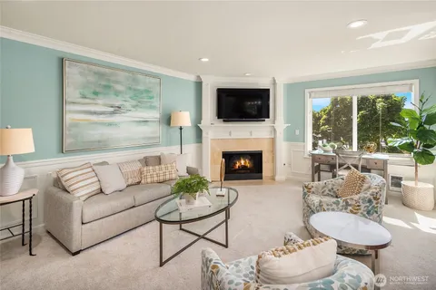 $1,165,000 | 410 2nd Avenue South, Unit 111, Kirkland, WA 98033