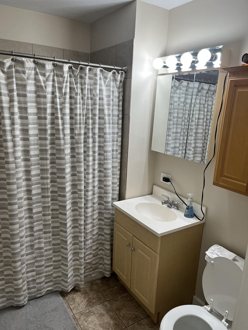2404 Algonquin Road, Unit 5 Rolling Meadows, IL 60008 - Photo 12 of 27