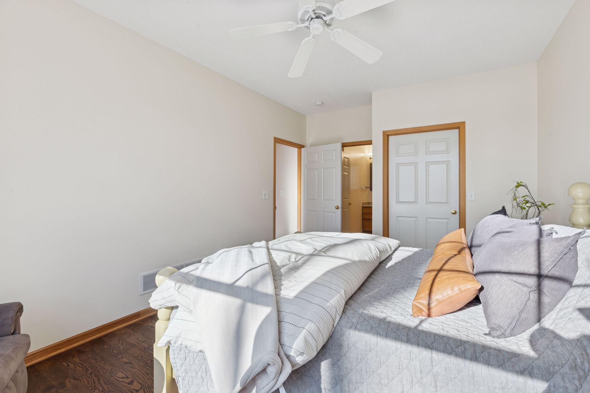 5780 Prairie Ridge Drive Shoreview, MN 55126 - Photo 19 of 38 Gallery Image 19