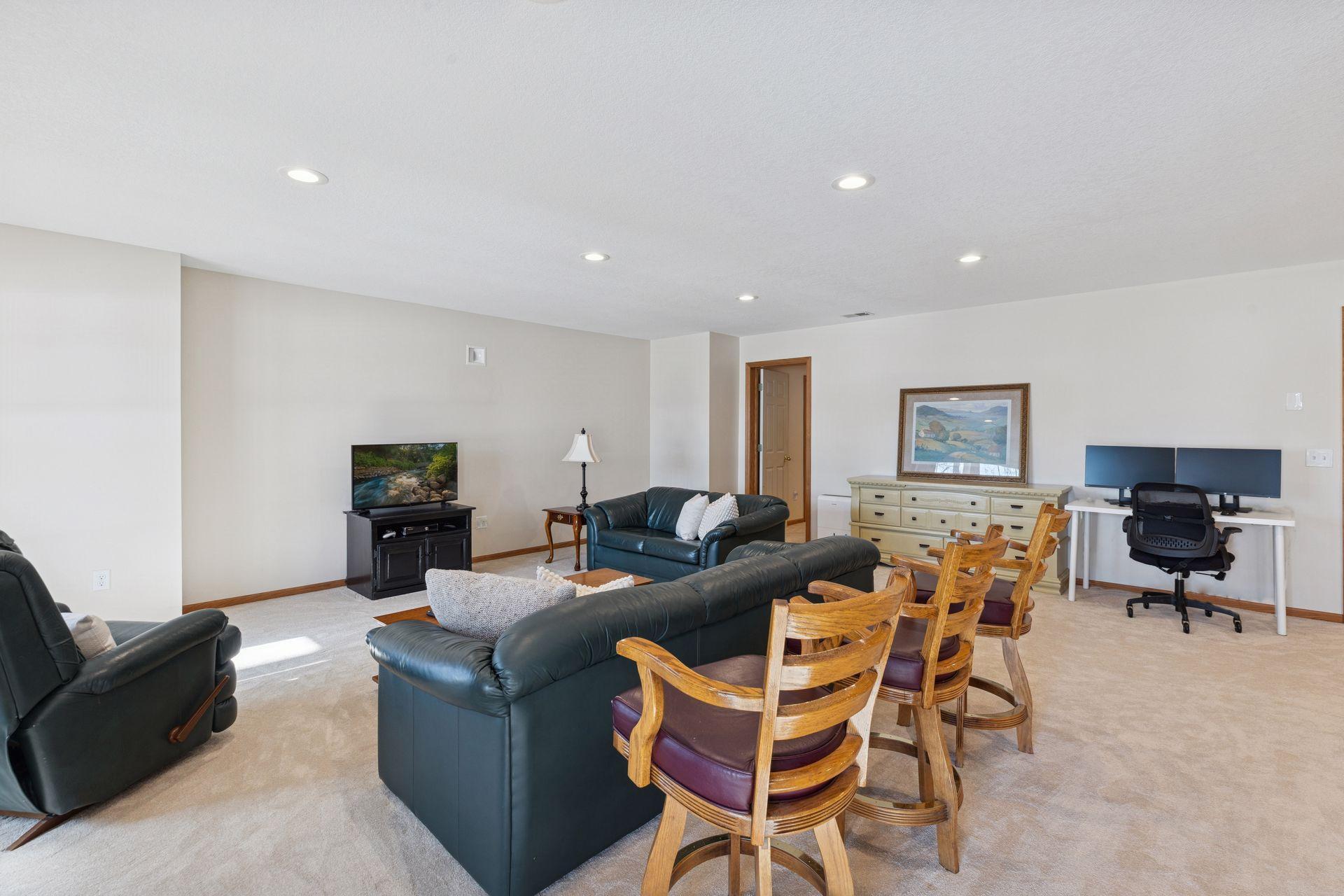 5780 Prairie Ridge Drive Shoreview, MN 55126 - Photo 28 of 38 Gallery Image 28