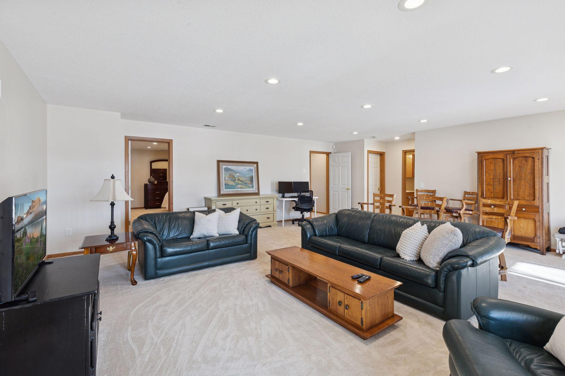 5780 Prairie Ridge Drive Shoreview, MN 55126 - Photo 29 of 38 Gallery Image 29