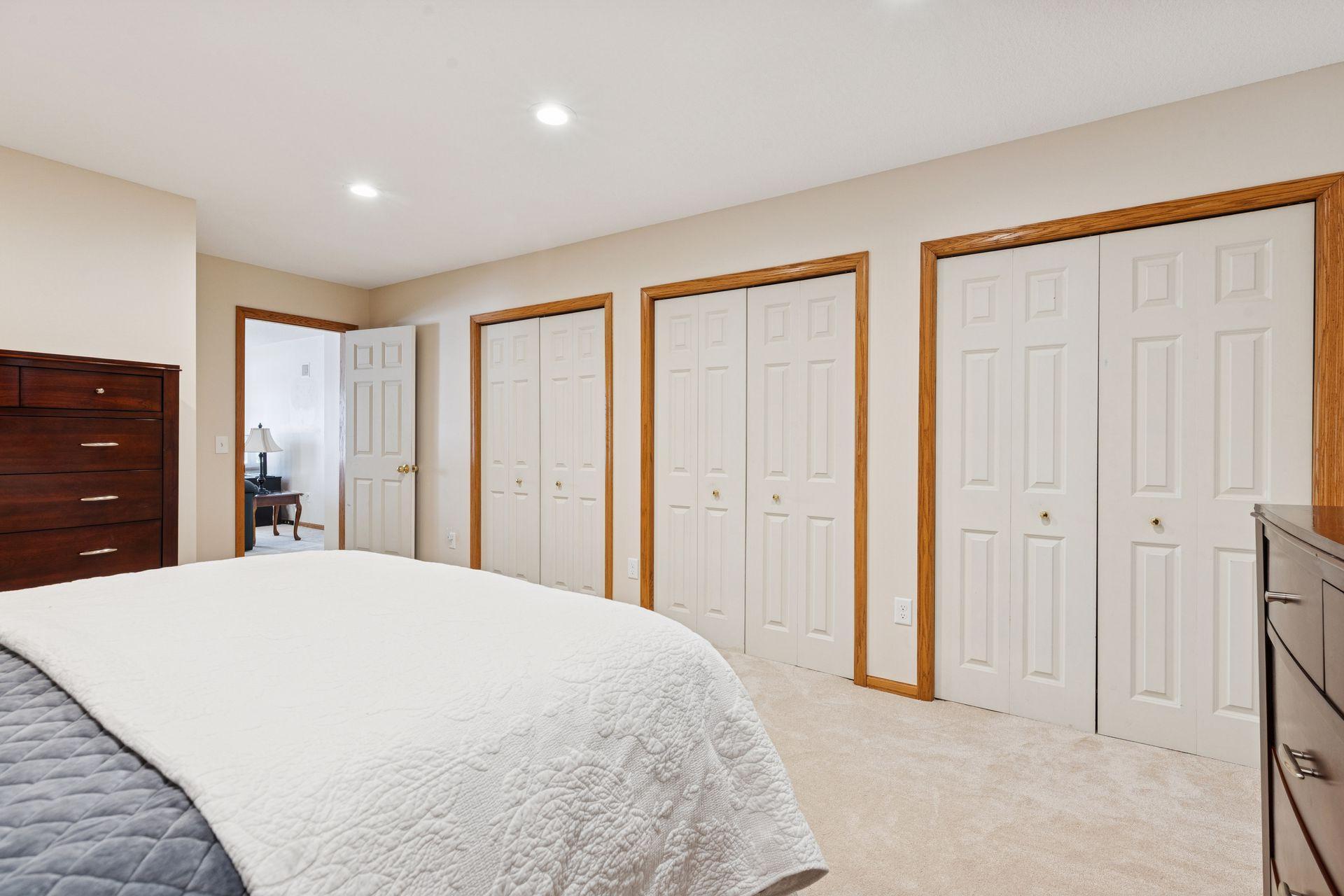 5780 Prairie Ridge Drive Shoreview, MN 55126 - Photo 36 of 38 Gallery Image 36