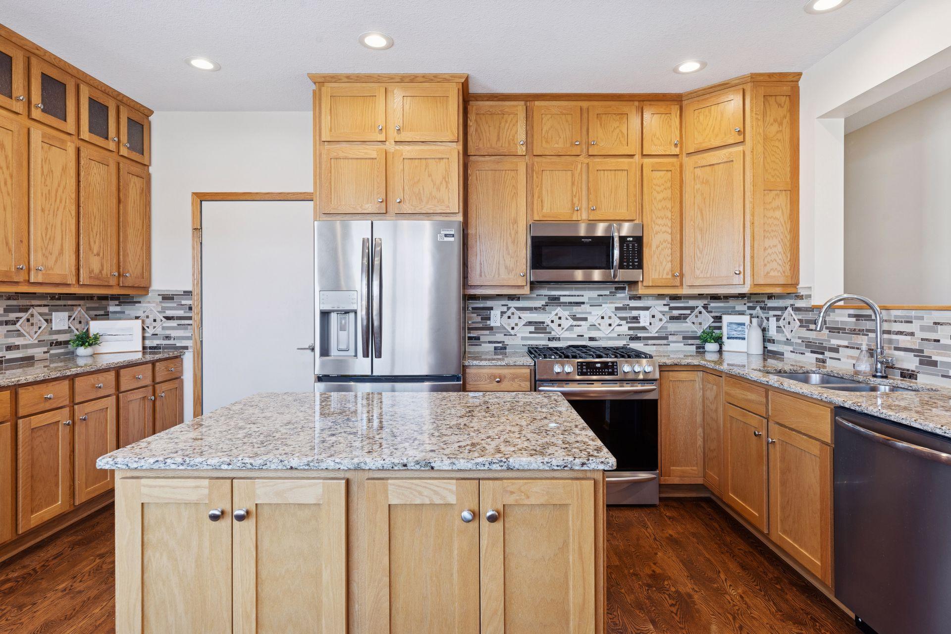 5780 Prairie Ridge Drive Shoreview, MN 55126 - Photo 4 of 38 Gallery Image 4