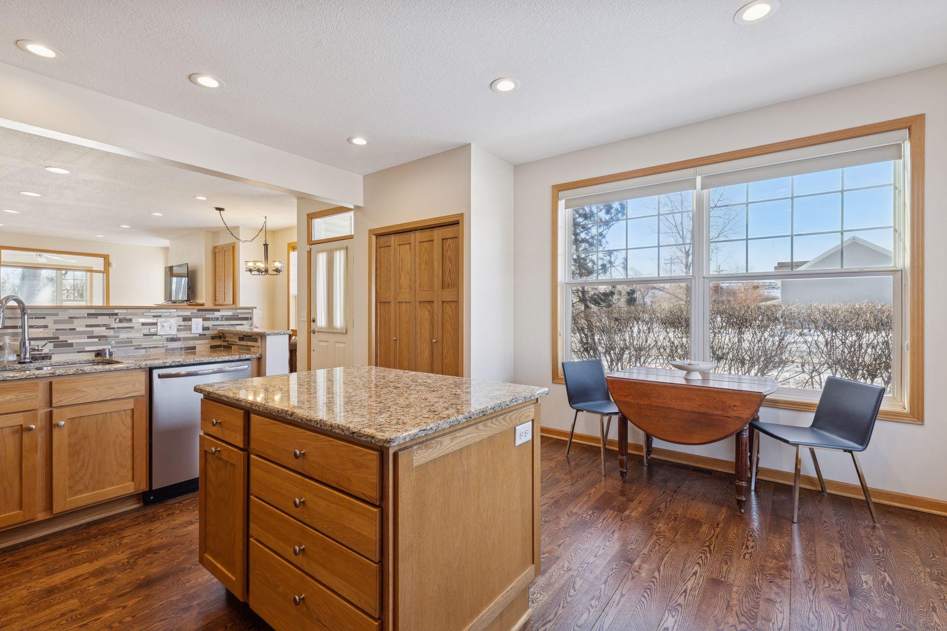 5780 Prairie Ridge Drive Shoreview, MN 55126 - Photo 7 of 38 Gallery Image 7