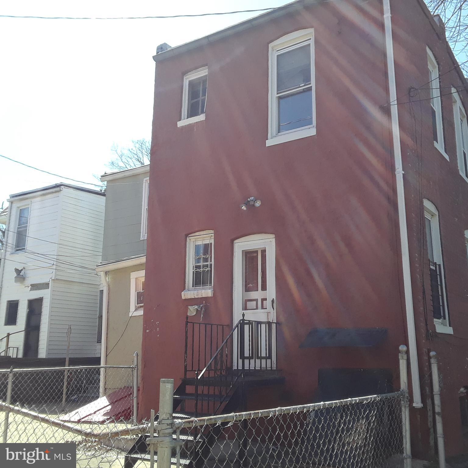 725 North Rosedale Street Baltimore, MD 21216 - Photo 12 of 12 Exterior (Rear)