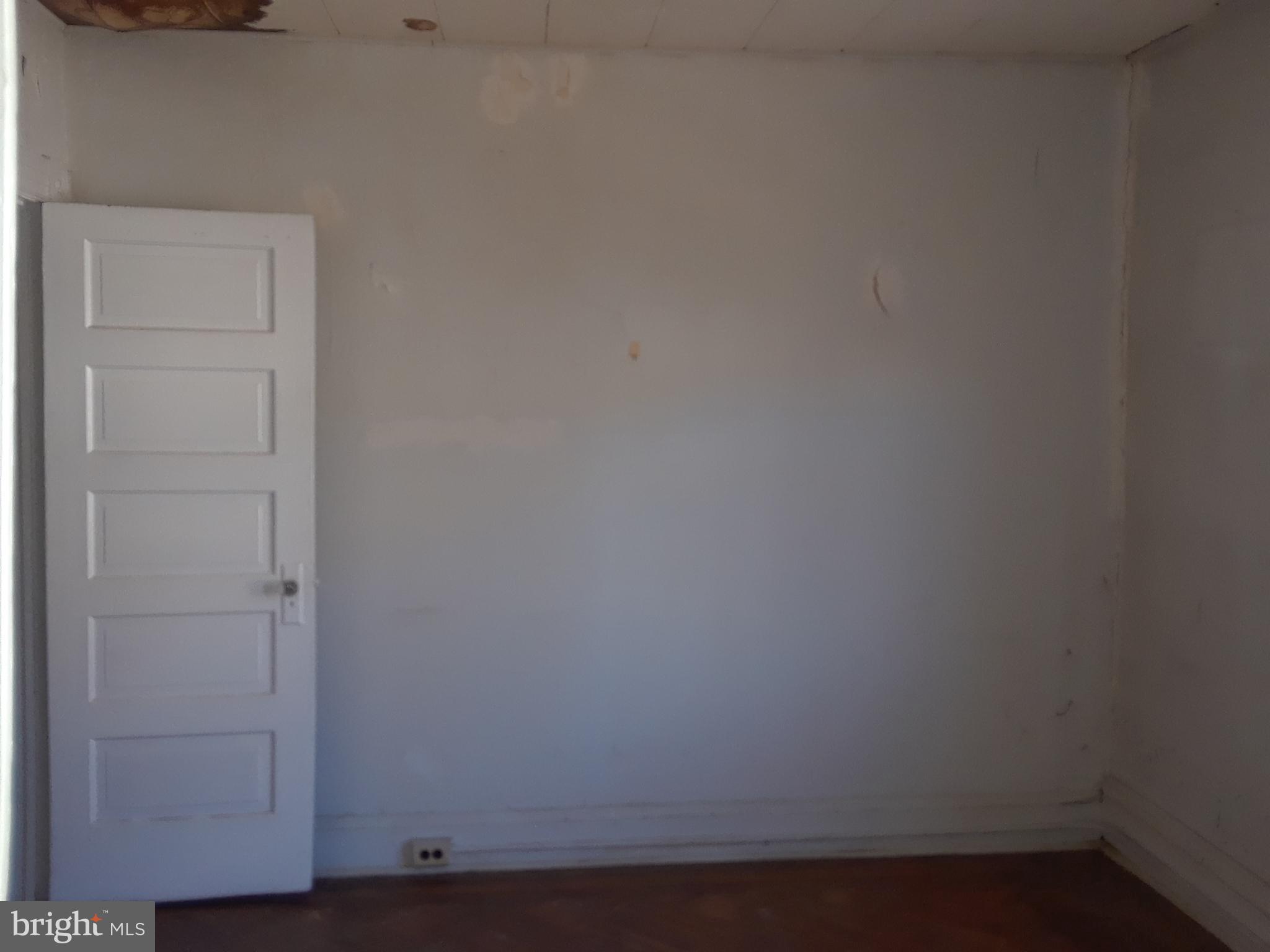 725 North Rosedale Street Baltimore, MD 21216 - Photo 9 of 12 Interior (General)