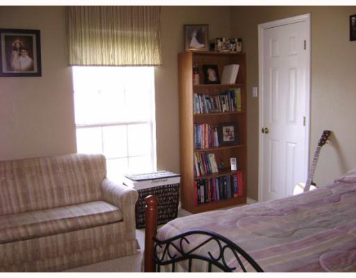 5126 Spring Brook Drive Corpus Christi, TX 78413 - Photo 7 of 10 a living room with furniture and a window
