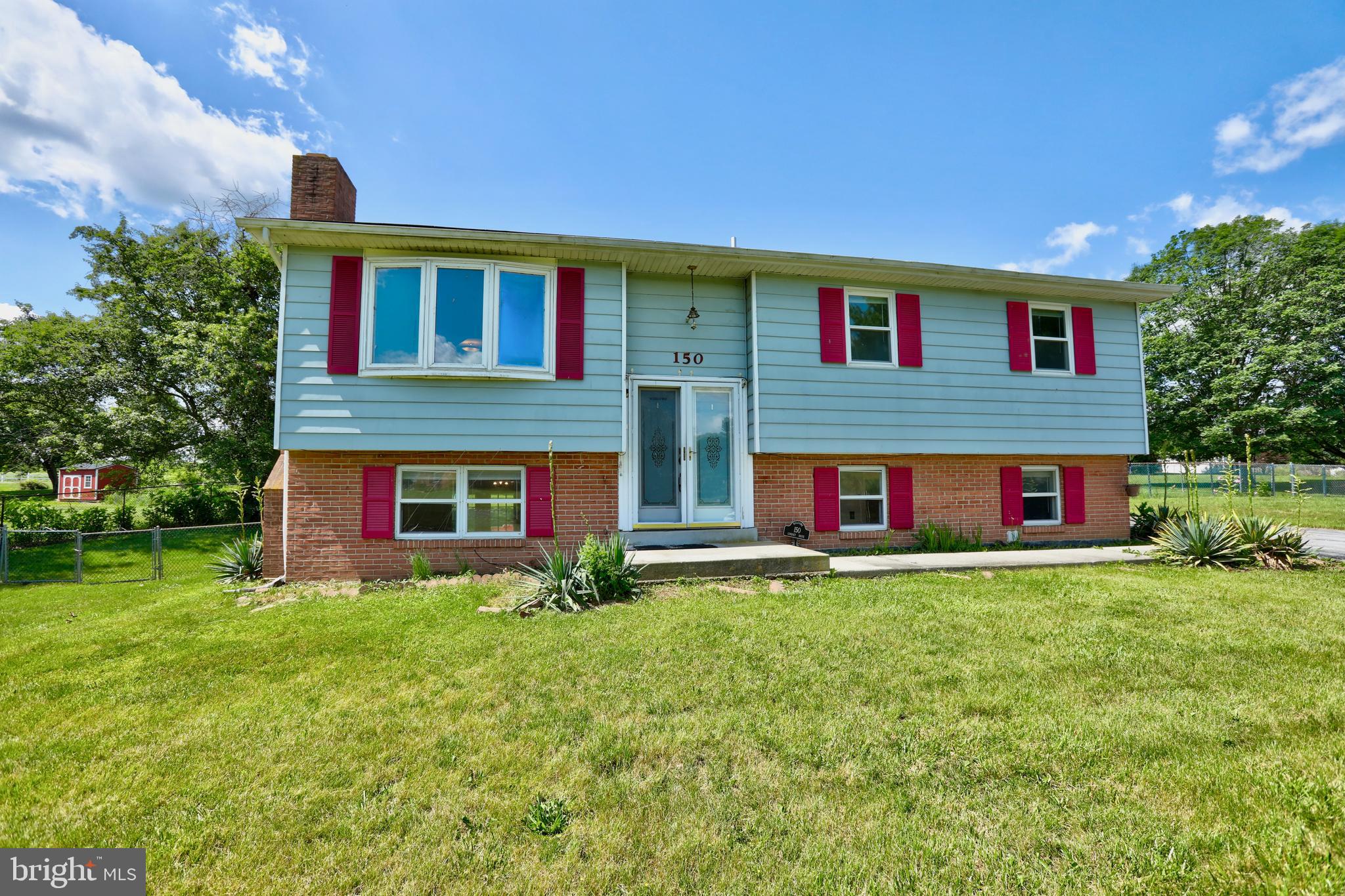 150 Lindsey Dr  