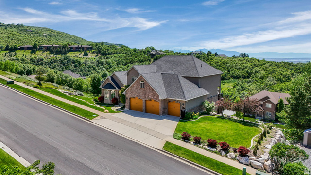 1596 Millbrook Way Bountiful, UT 84010 - Photo 92 of 107
