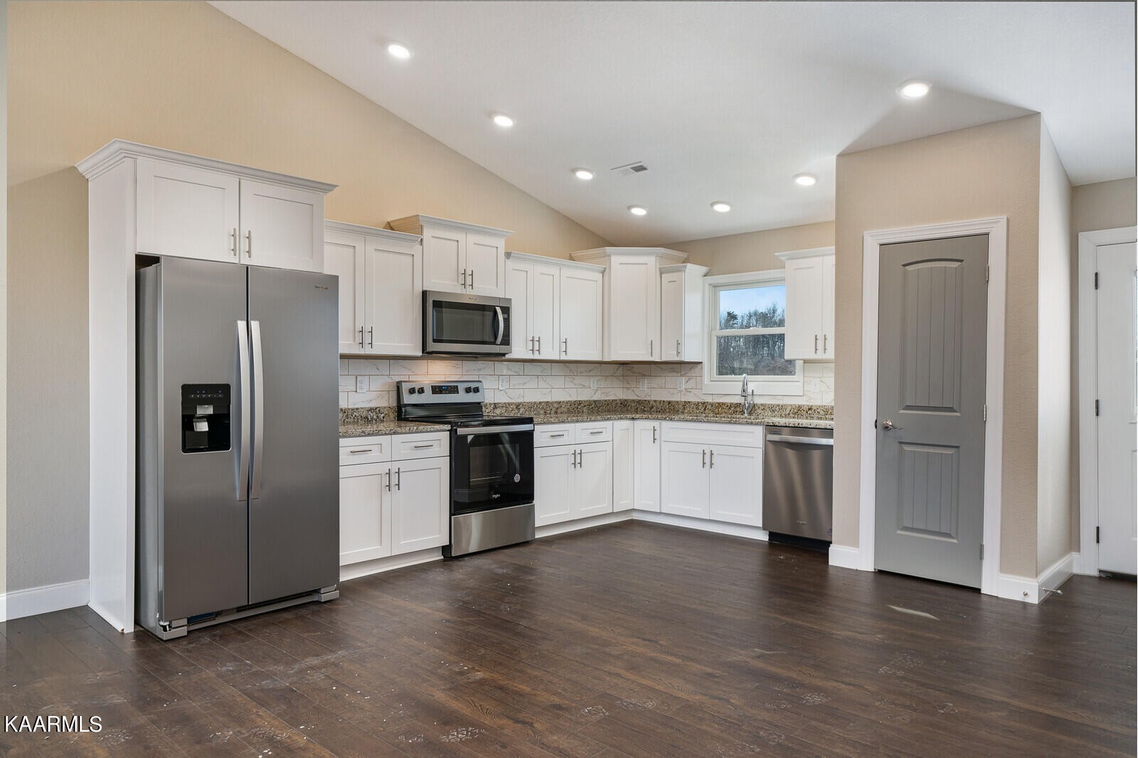2693 Cook Road Crossville, TN 38571 - Photo 5 of 19 Gallery Image 5