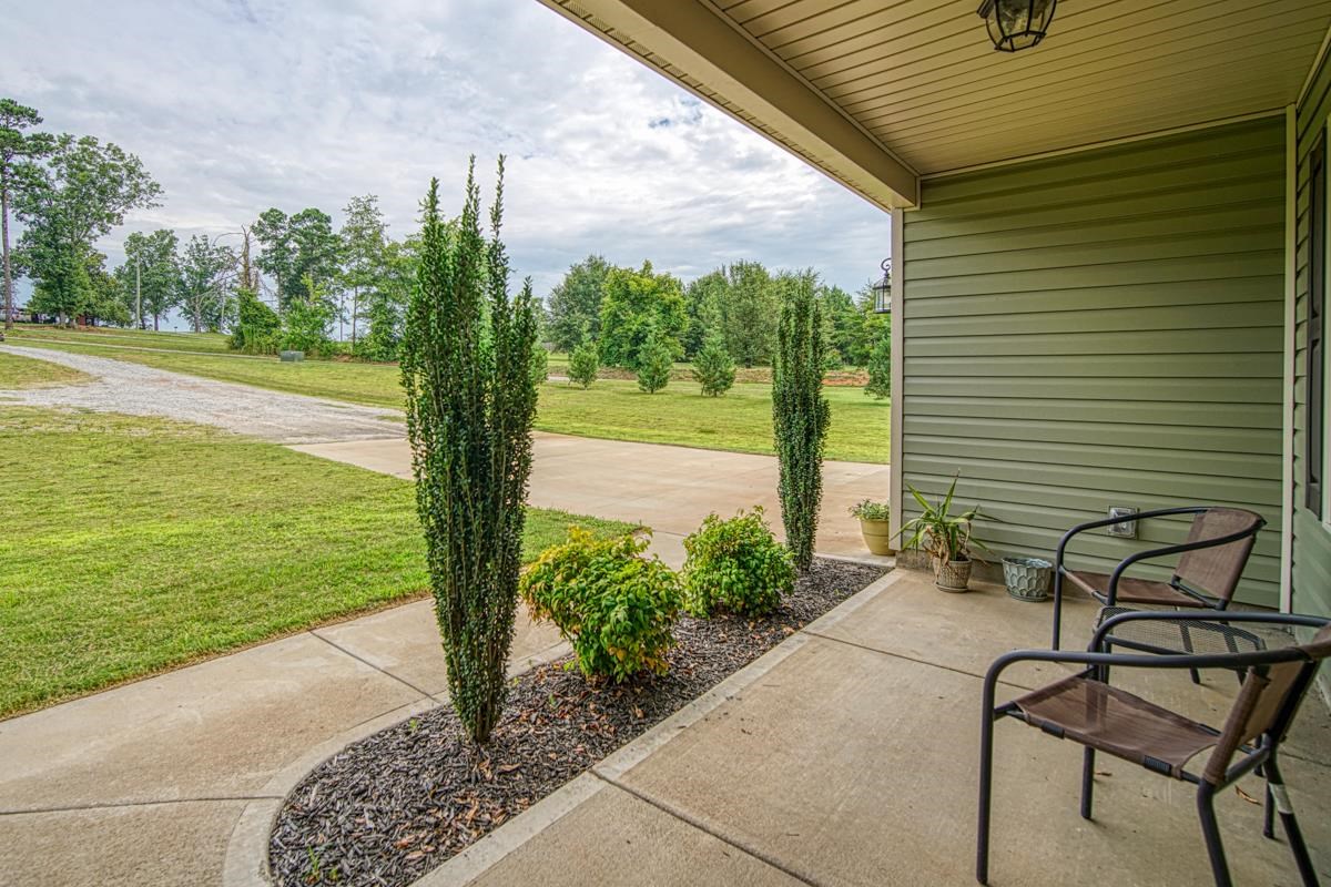 995 Gowan Road Inman, SC 29349 - Photo 2 of 36