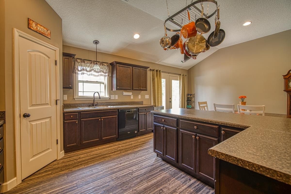 995 Gowan Road Inman, SC 29349 - Photo 9 of 36
