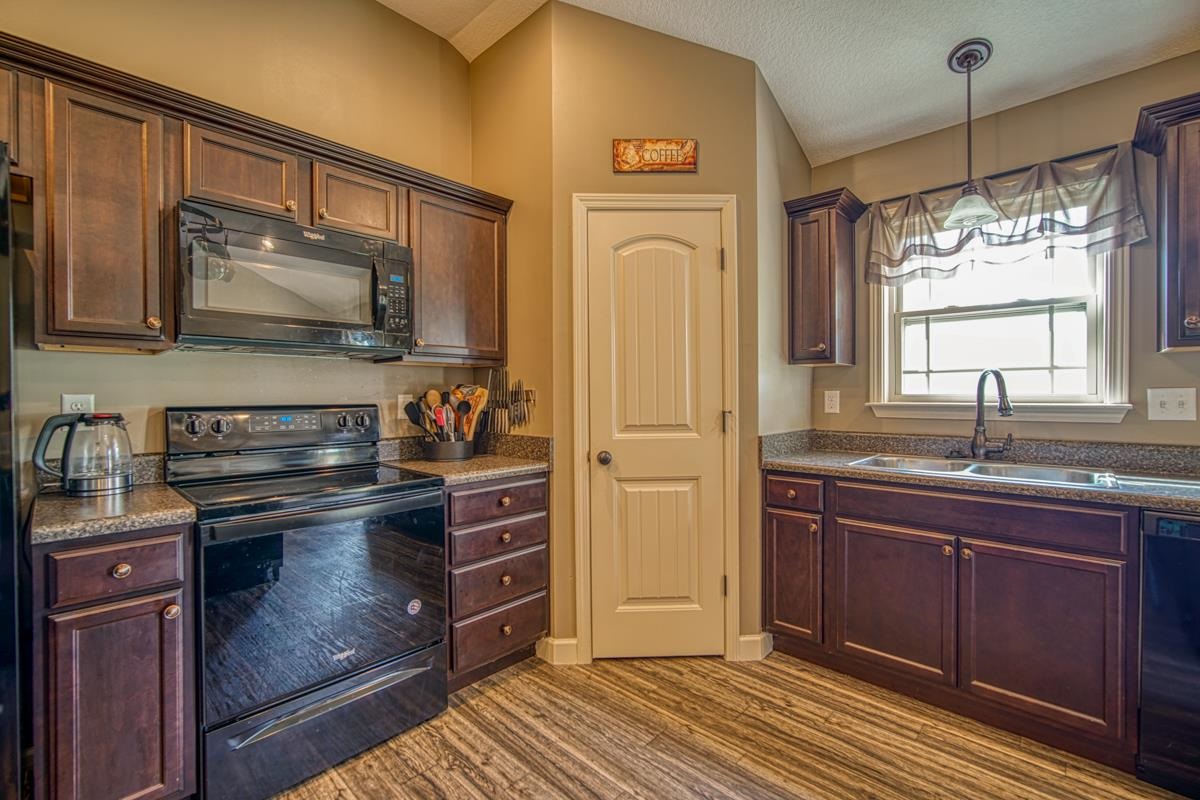 995 Gowan Road Inman, SC 29349 - Photo 10 of 36