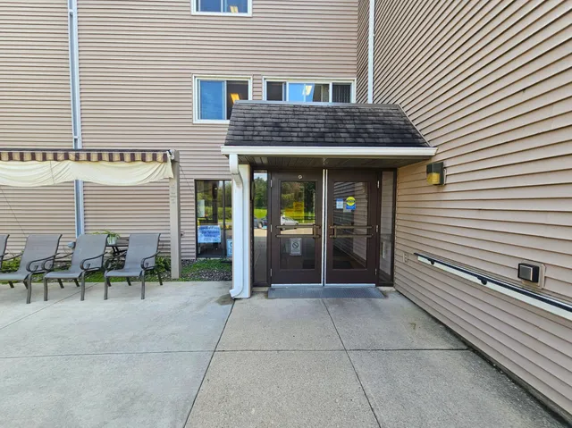 $665 | 409 South Hudson Avenue, Unit 111, Spring Valley, MN 55975