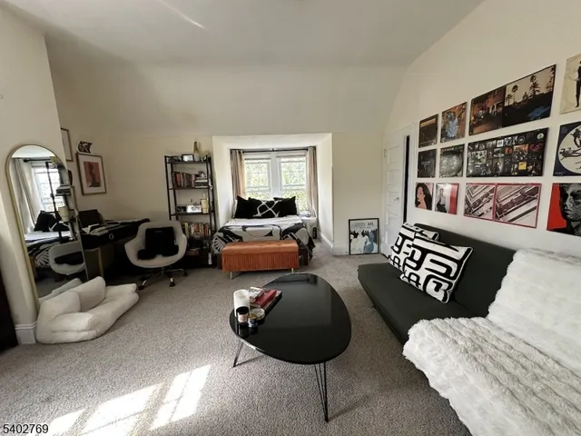 $1,800 | 17 Bowers Lane, Unit C, Chatham, NJ 07928