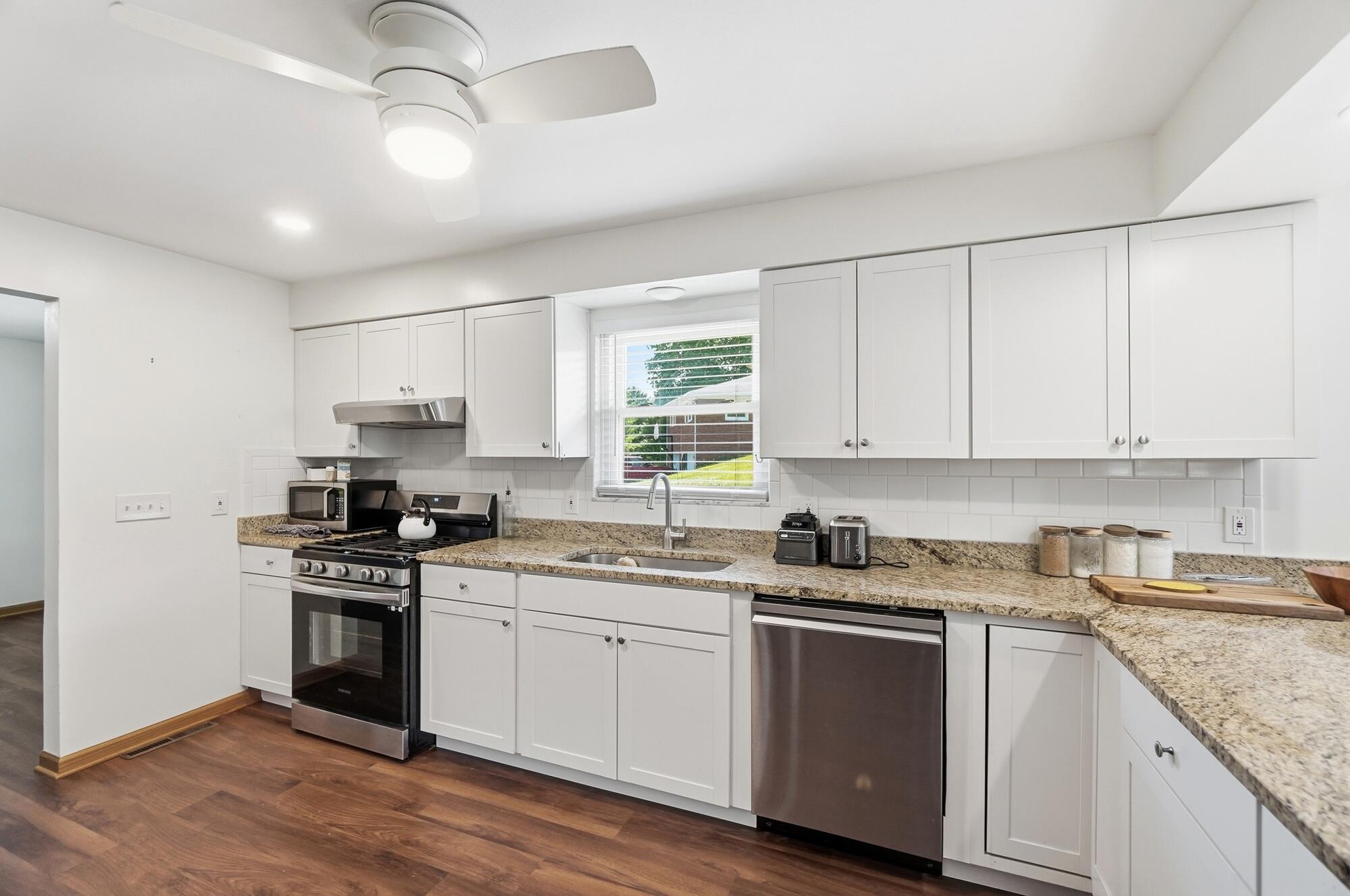 1858 Devon Drive Springfield, OH 45503 - Photo 16 of 55 018