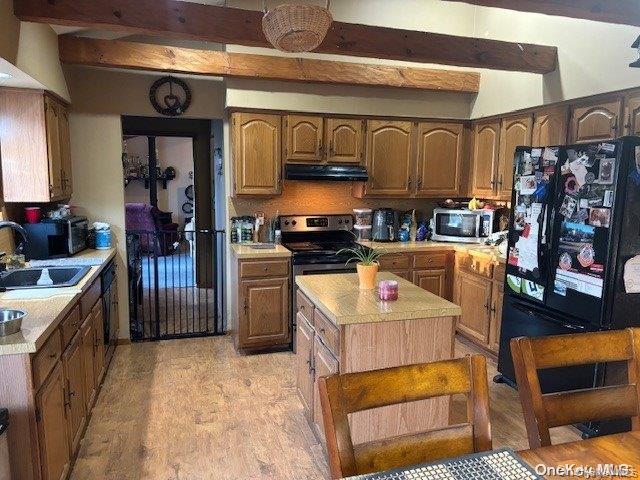 113 Southfield Road Baiting Hollow, NY 11933 - Photo 2 of 13