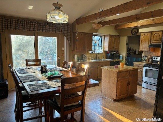 113 Southfield Road Baiting Hollow, NY 11933 - Photo 4 of 13