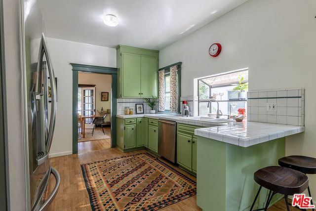 $1,525,000 | 4534 Russell Avenue, Los Angeles, CA 90027