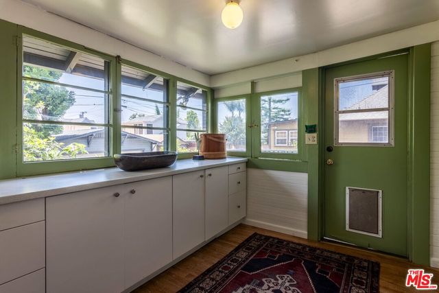 $1,525,000 | 4534 Russell Avenue, Los Angeles, CA 90027