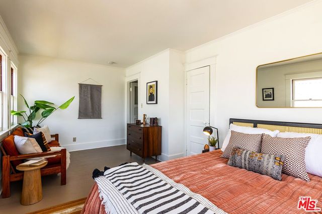 $1,525,000 | 4534 Russell Avenue, Los Angeles, CA 90027