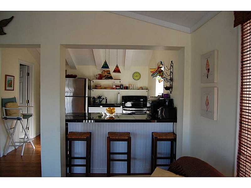 6 Edith Road Narragansett, RI 02882 - Photo 5 of 16 Dining Area.