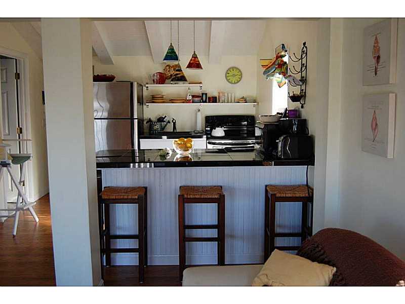 6 Edith Road Narragansett, RI 02882 - Photo 6 of 16 Dining Area.