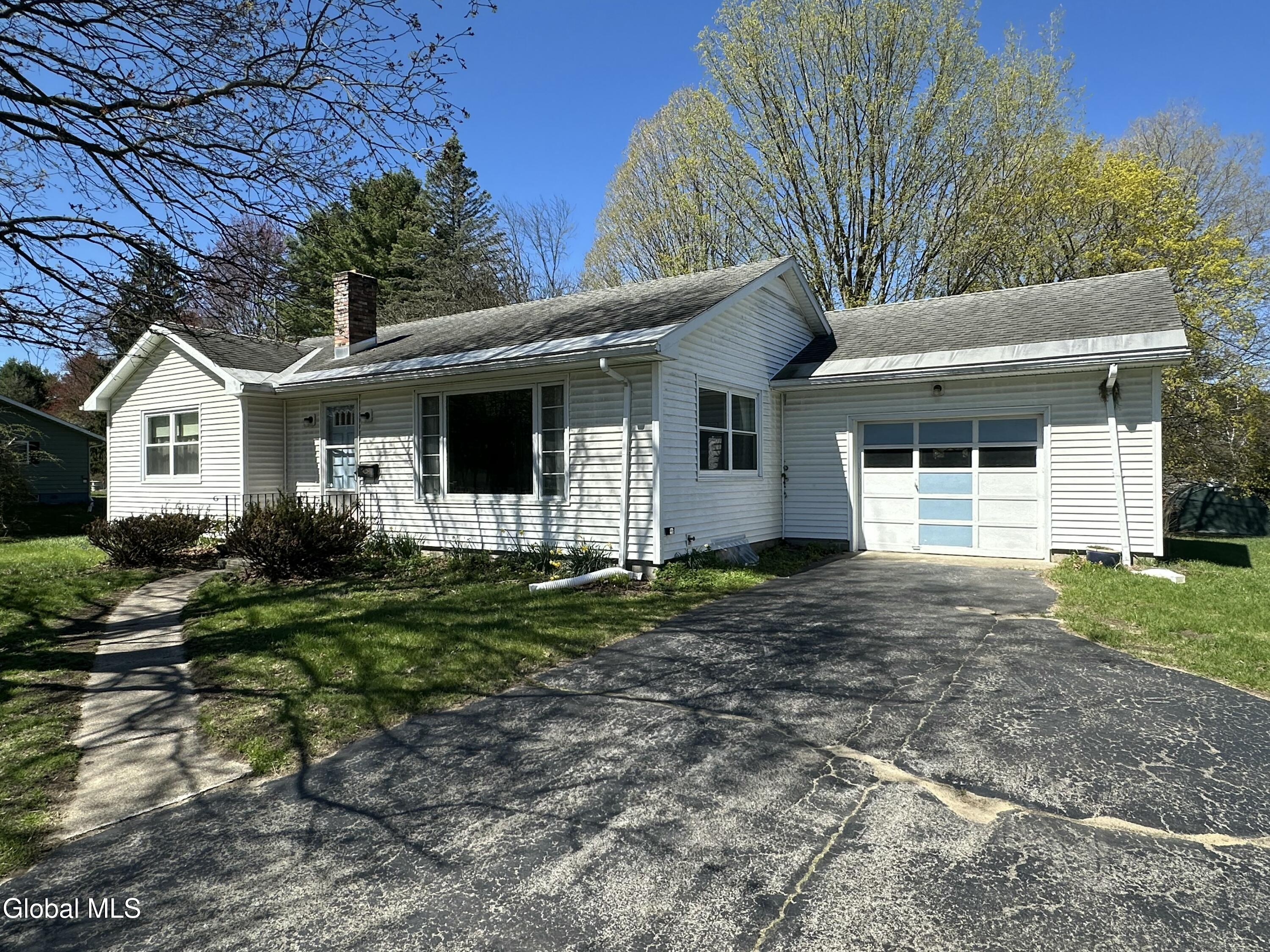 427 Ridge Road Queensbury, NY 12804 - Photo 34 of 34 IMG_2617