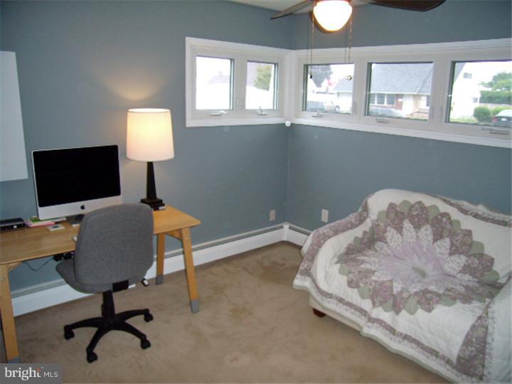 19 Quarry Road Levittown, PA 19057 - Photo 5 of 9 Gallery Image 5