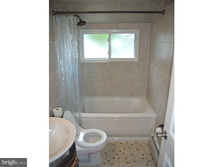 19 Quarry Road Levittown, PA 19057 - Photo 7 of 9 Gallery Image 7