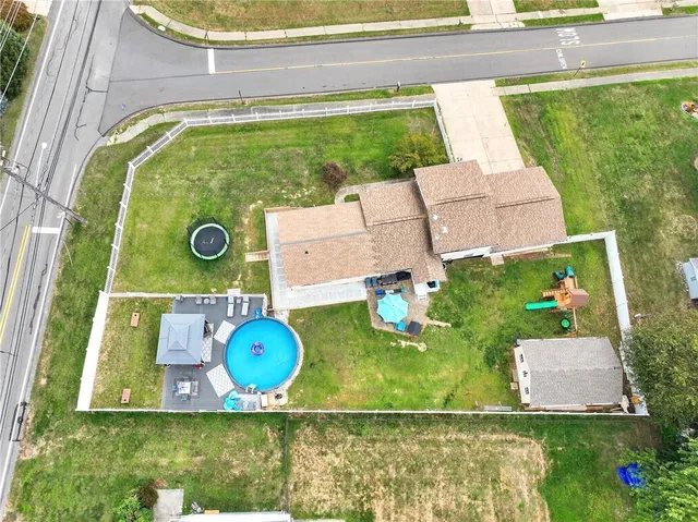 a view of outdoor space