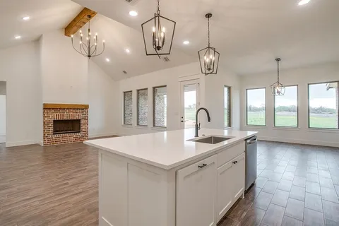 $525,000 | 117 Clare Road, Poolville, TX 76487