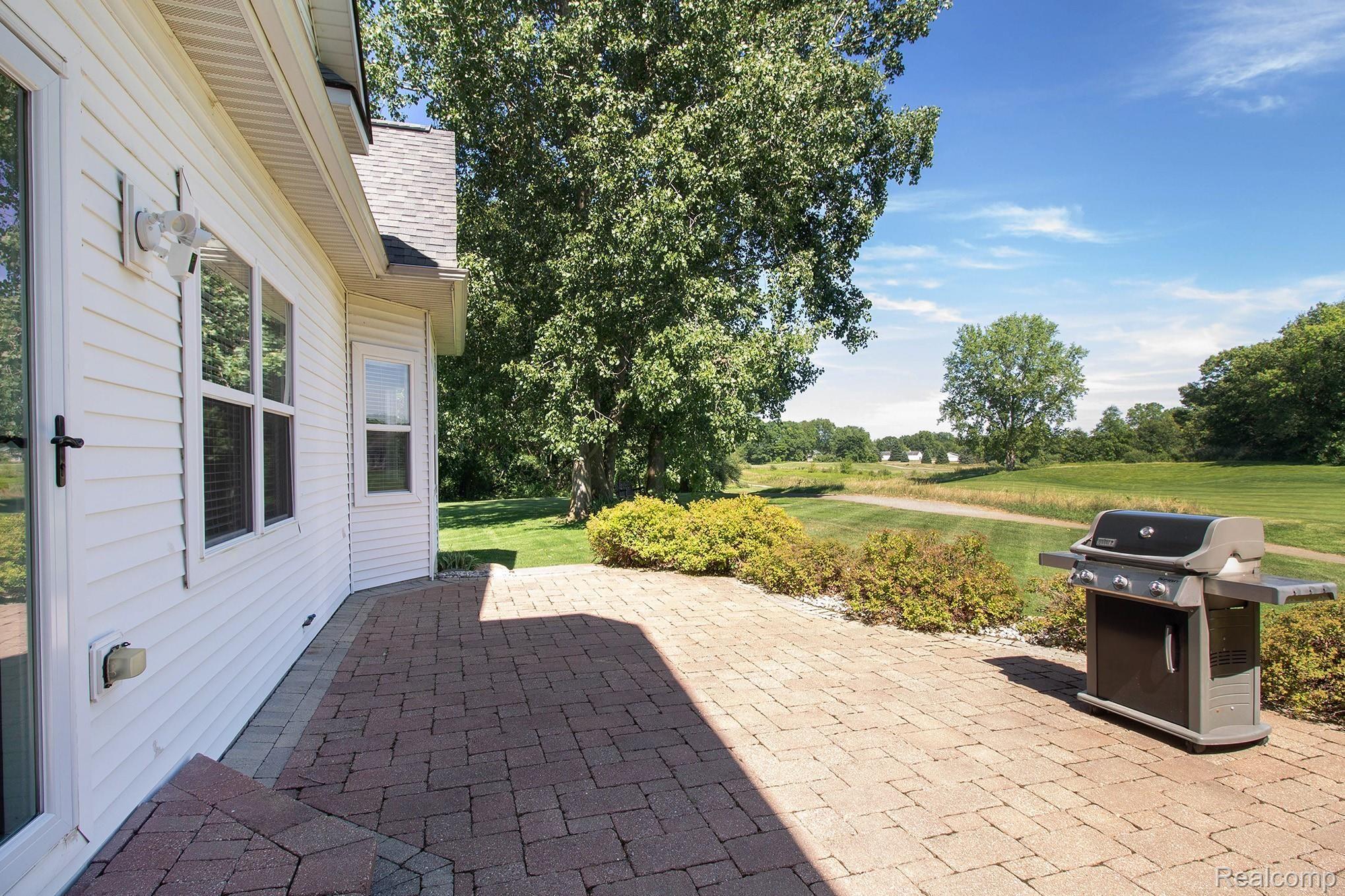 3203 Outback Trail Pinckney, MI 48169 - Photo 23 of 28 4.jpg