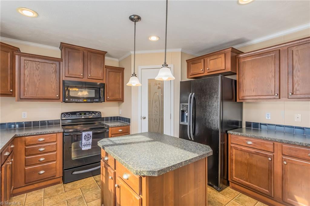 193 Roach Road Reidsville, NC 27320 - Photo 15 of 29