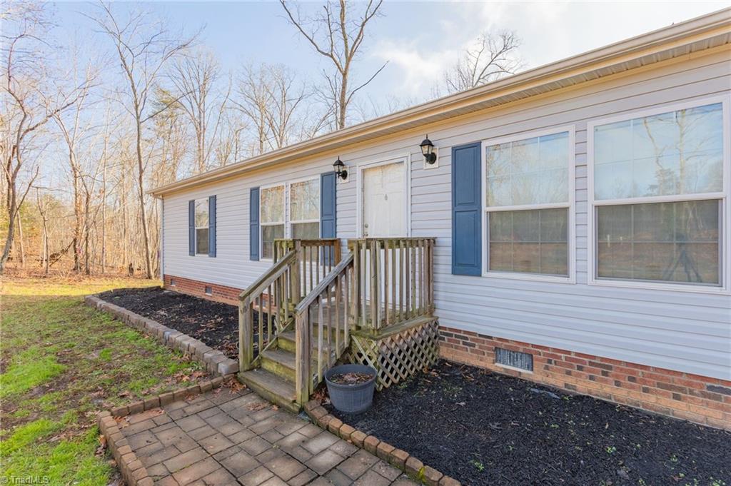 193 Roach Road Reidsville, NC 27320 - Photo 4 of 29