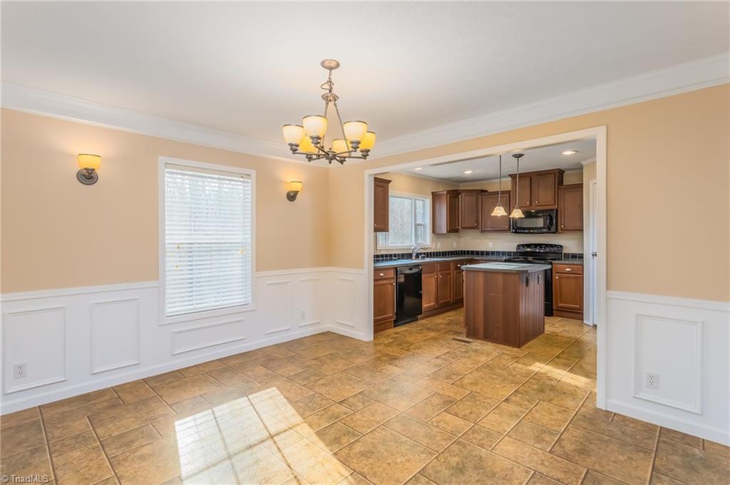 193 Roach Road Reidsville, NC 27320 - Photo 10 of 29