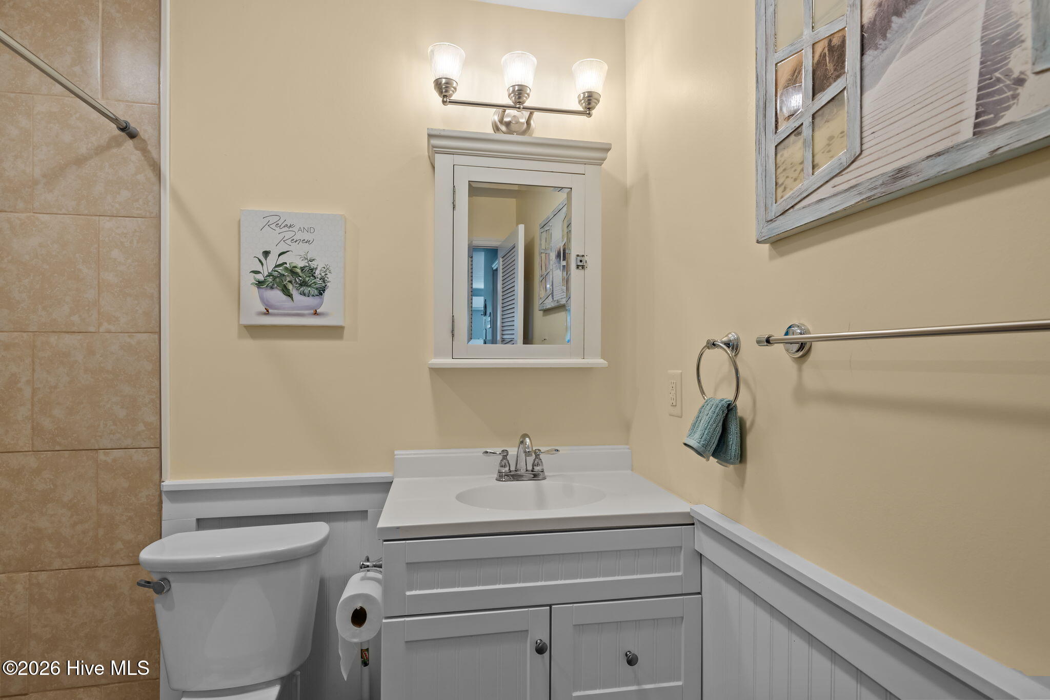 109 Cedar Lane, Unit 9 Cedar Point, NC 28584 - Photo 9 of 37 26-web-or-mls-1S3A8029