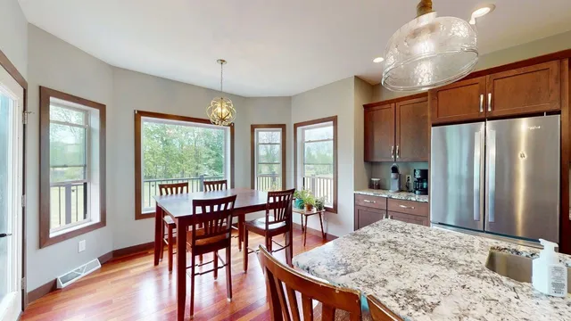 $860,000 | W10559 Hickory Point Road, Beaver Dam, WI 53916