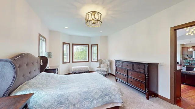 $860,000 | W10559 Hickory Point Road, Beaver Dam, WI 53916